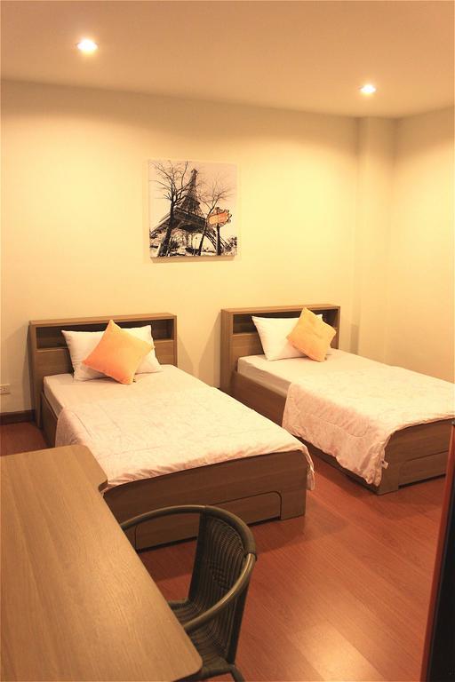 Ananas Phuket Central Hostel (Adults Only) Room photo