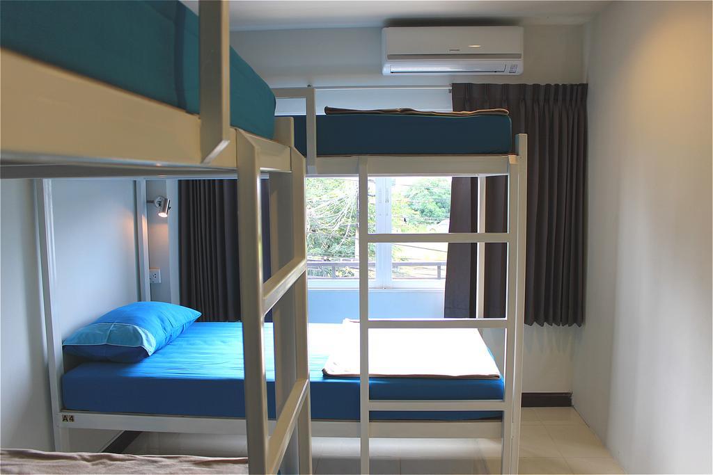 Ananas Phuket Central Hostel (Adults Only) Room photo