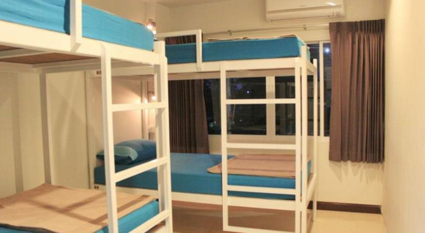 Ananas Phuket Central Hostel (Adults Only) Room photo